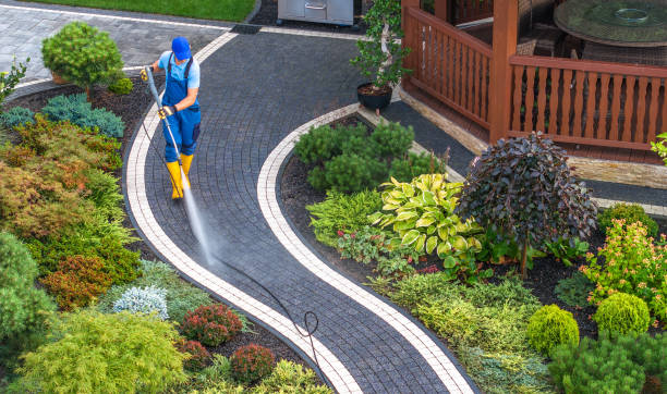 Why Choose Our Certified Pressure Washing Experts for Your Project Needs in Rugby, ND?